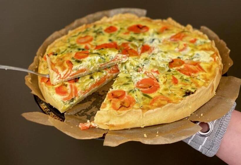 Boutique Hotel Lindenhof, Bed & Breakfast