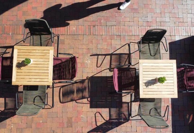 Boutique Hotel Lindenhof, Bed & Breakfast