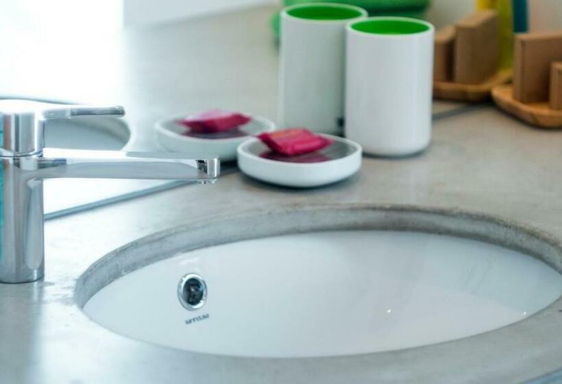 Flamboyant Boutique B&b