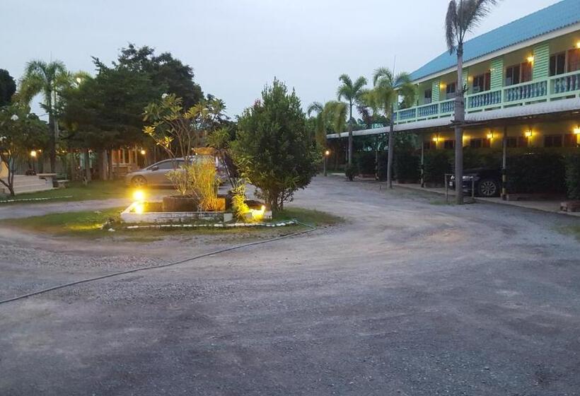 Green View Resort Tha Yang