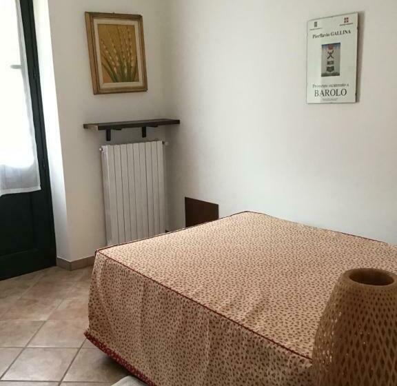 호텔 Agriturismo Cascina Barin