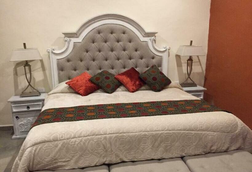 هتل Hacienda Encantada