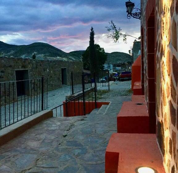 בית מלון כפרי Hacienda Encantada