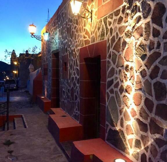 בית מלון כפרי Hacienda Encantada