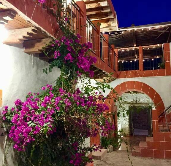 בית מלון כפרי Hacienda Encantada