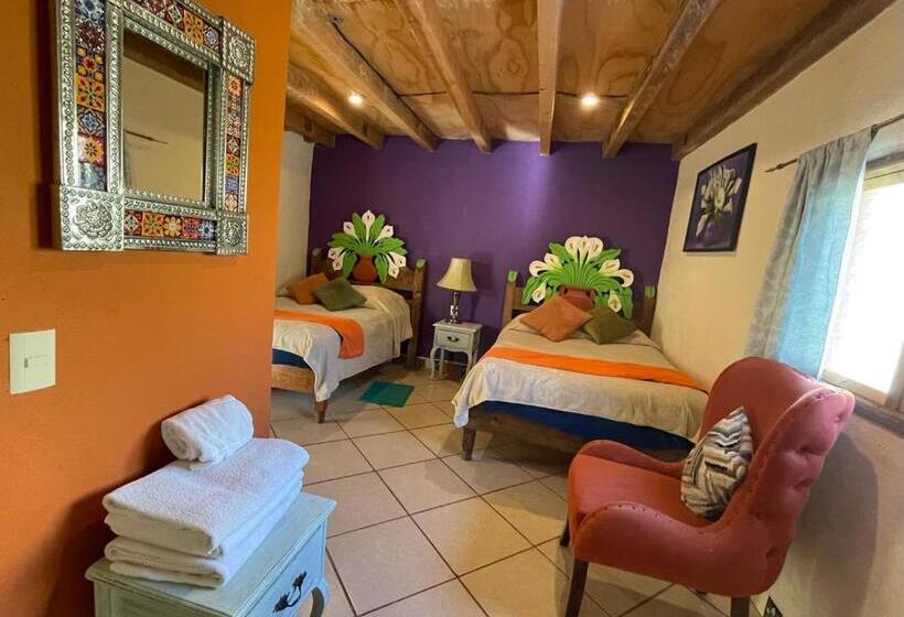 هتل Hacienda Encantada