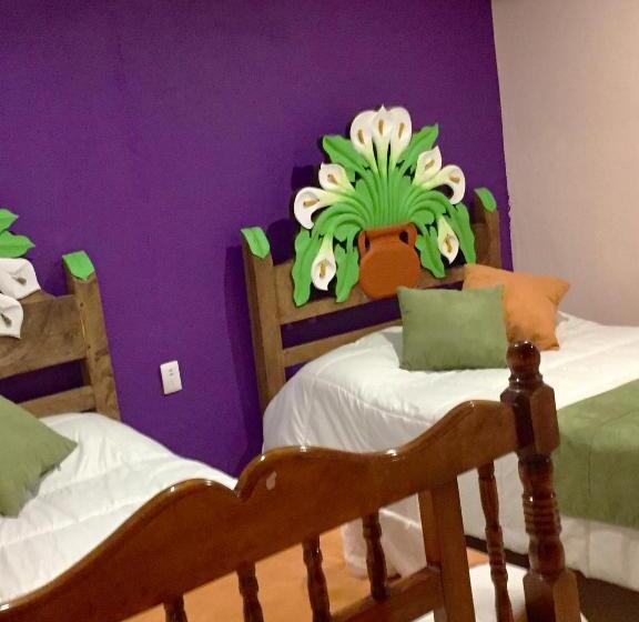 בית מלון כפרי Hacienda Encantada