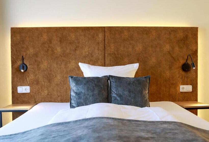 酒店 Project June   Ehemals Landgasthof Jüterbog