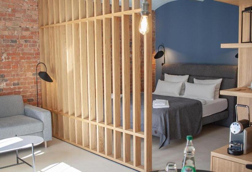 בית מלון כפרי Project June   Ehemals Landgasthof Jüterbog