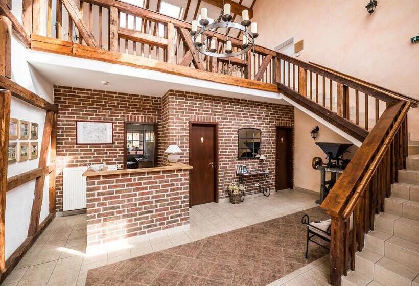 酒店 Project June   Ehemals Landgasthof Jüterbog