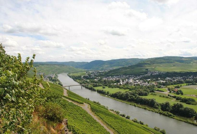 Отель Landhaus Kuntz