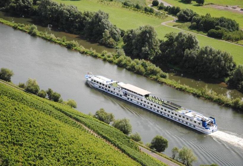 Отель Landhaus Kuntz