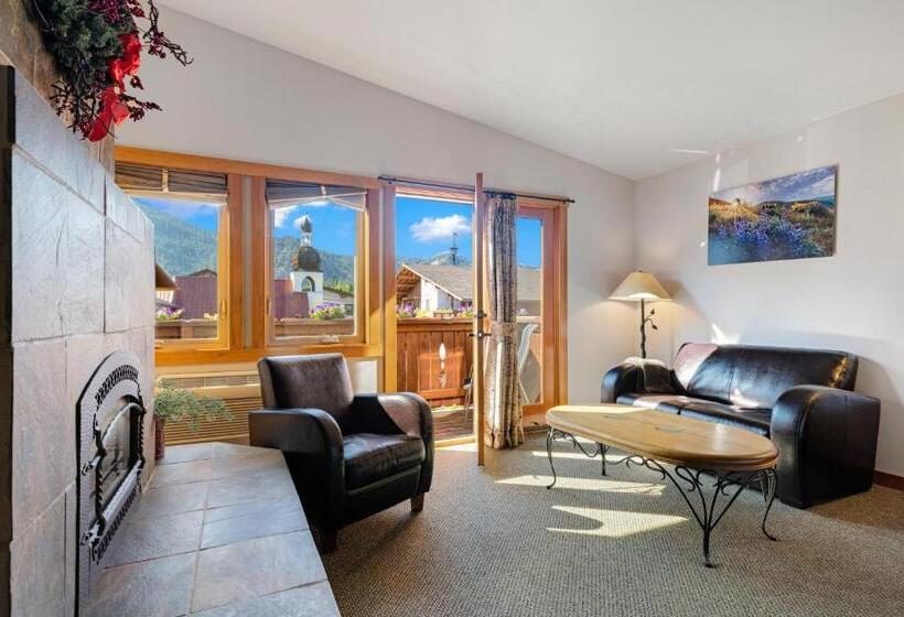 هتل Solstice Suites