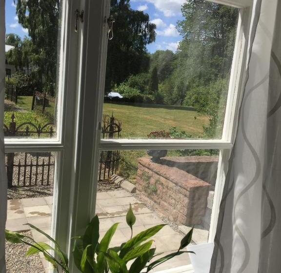 בית מלון כפרי Stavsjö Herrgårdsflygel