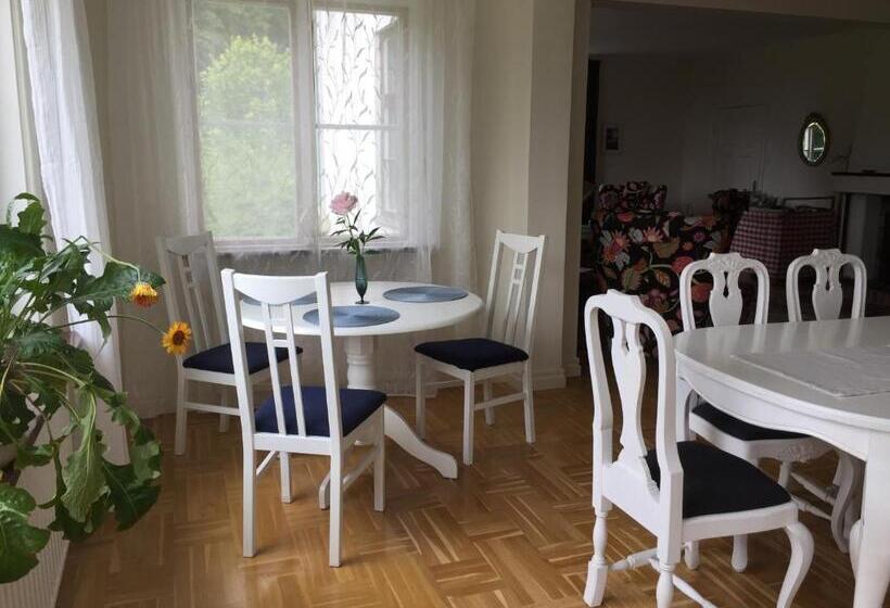 בית מלון כפרי Stavsjö Herrgårdsflygel