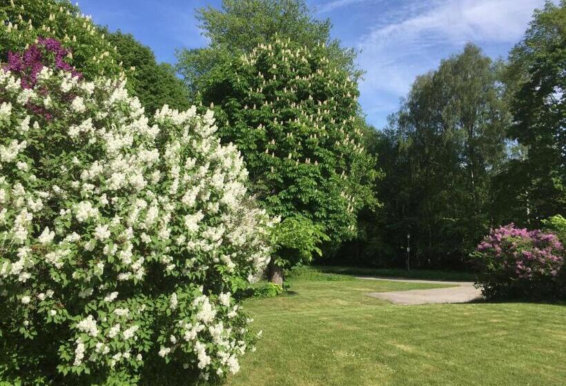 בית מלון כפרי Stavsjö Herrgårdsflygel