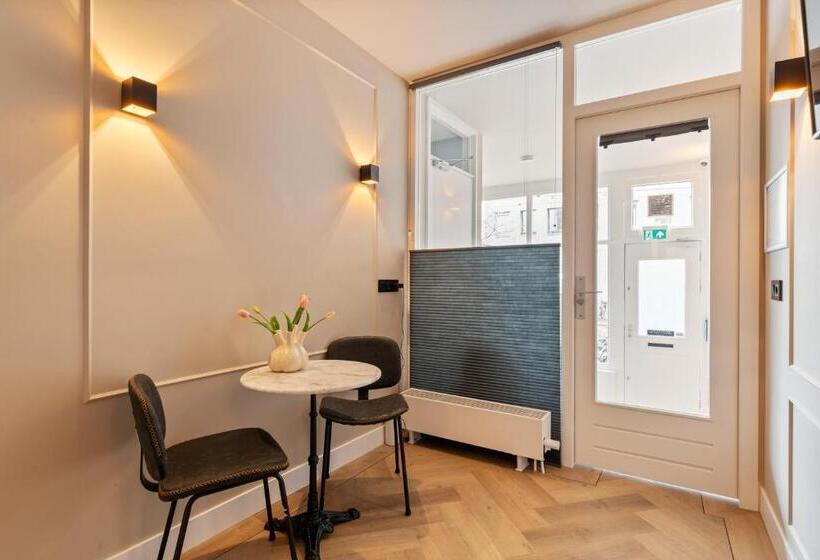 Midtown Hotel Twin Studio