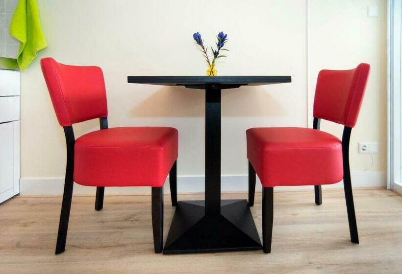 Midtown Hotel Twin Studio