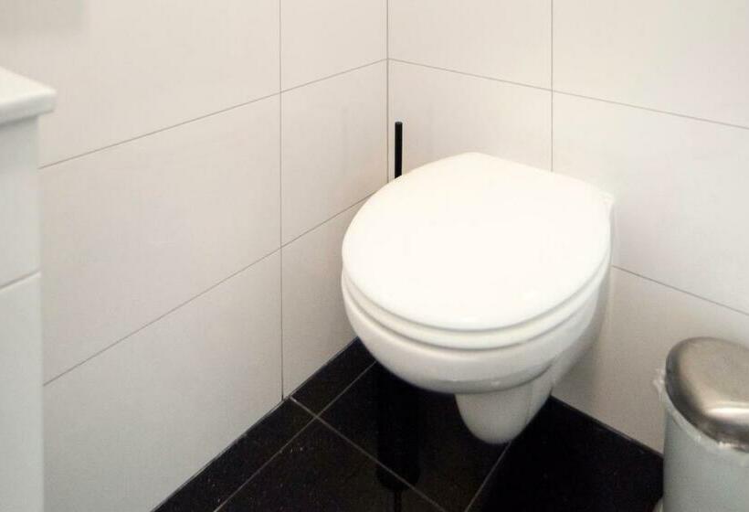 Midtown Hotel Twin Studio