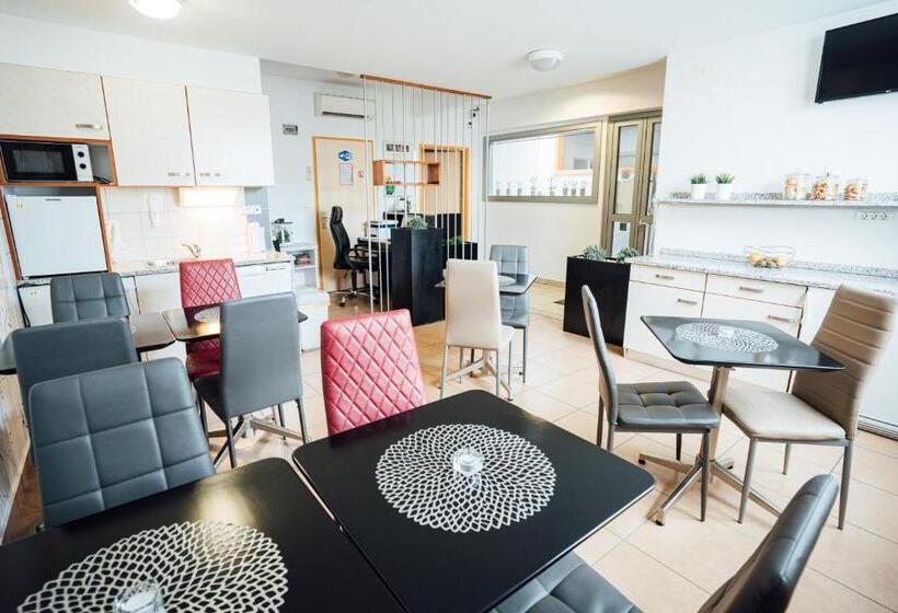 مُتل Sobe Rooms Nataly