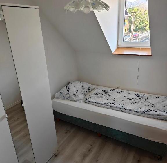 پانسیون Apartmaji Pri Kokolu