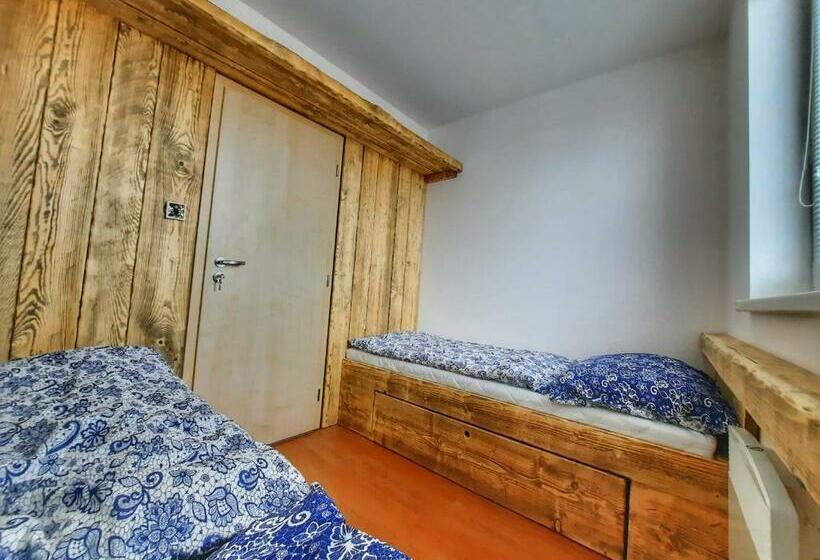 פנסיון Apartmán Marie