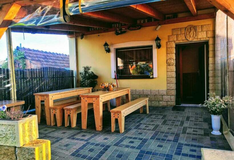 פנסיון Apartmán Marie