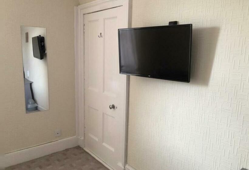 פנסיון Arbroath Angus Lodge