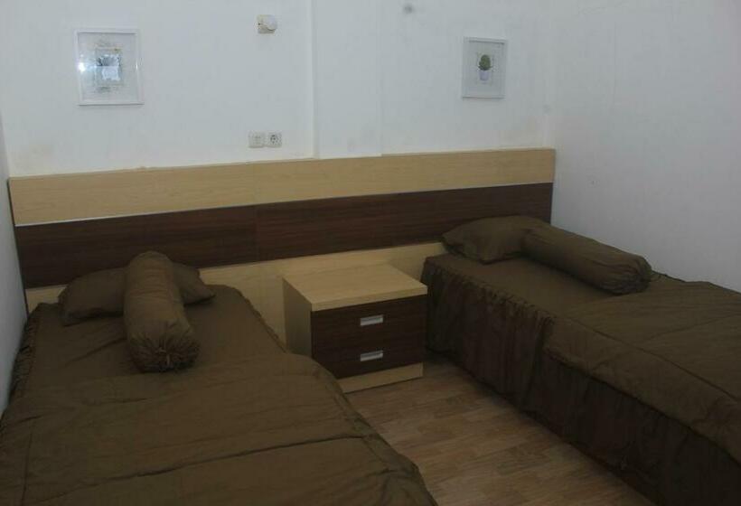 פנסיון Aurora Guest House