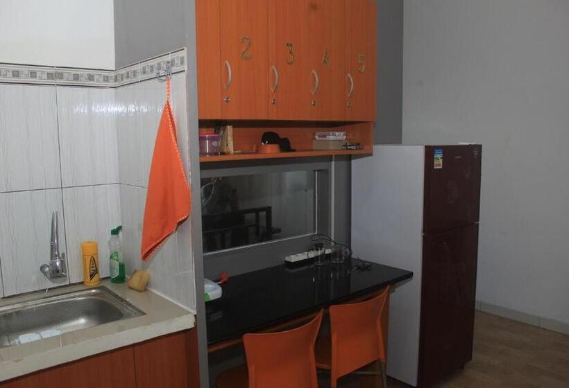 פנסיון Aurora Guest House