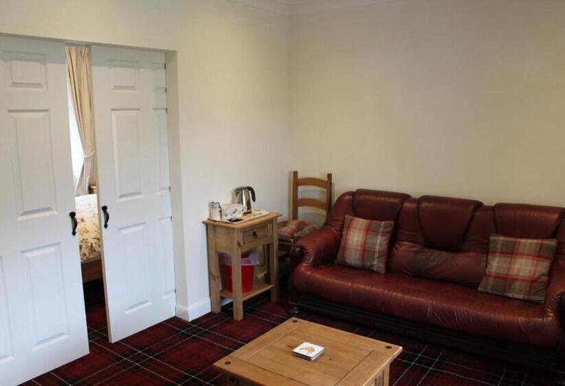 بنسيون Carrick Farm