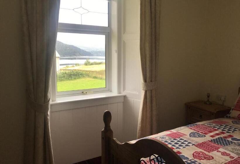 بنسيون Carrick Farm