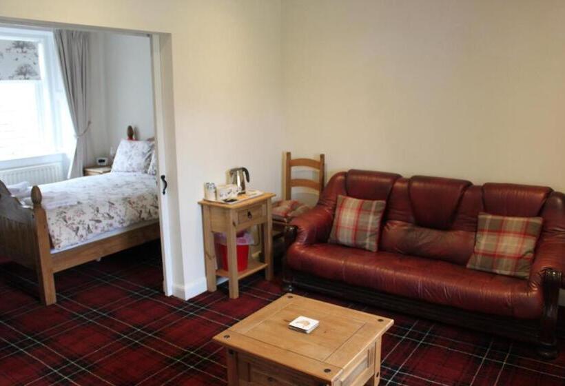 بنسيون Carrick Farm