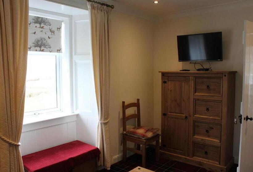 بنسيون Carrick Farm