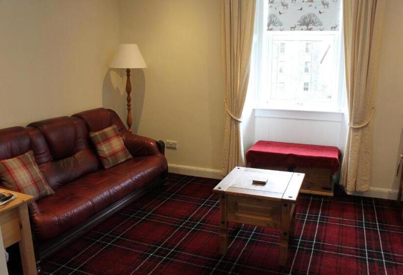 بنسيون Carrick Farm