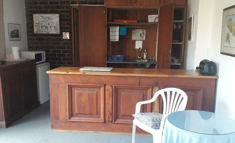 بنسيون Crashing Waves Self Catering Unit