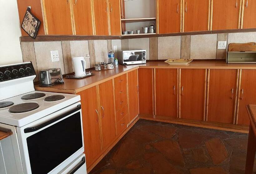 ペンション Delwer Selfcatering Guesthouse Parys