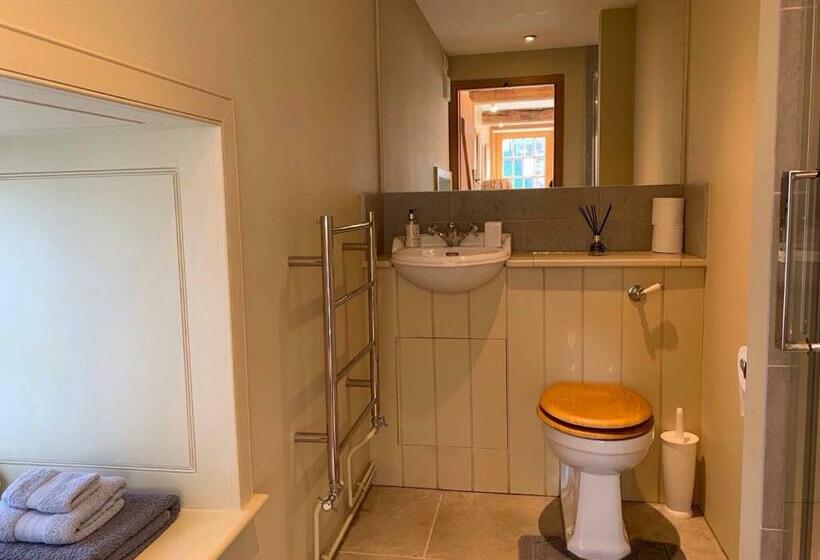 펜션 Demesne Farm Guesthouse