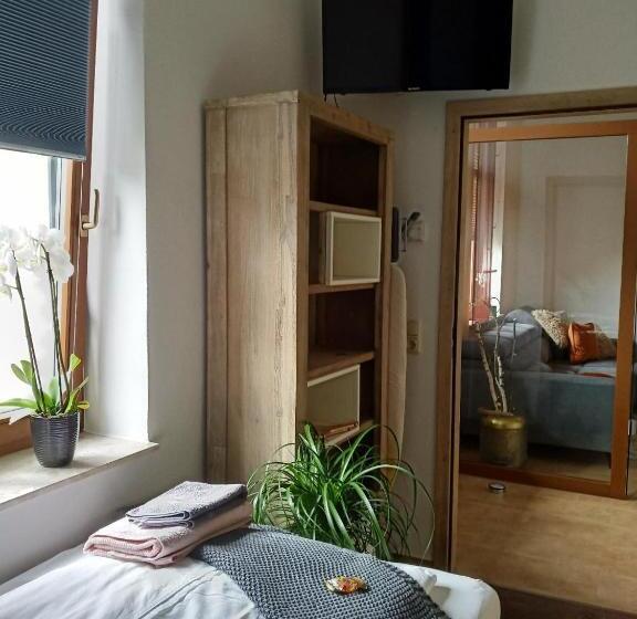 ペンション Ehem. Sächsisch Bayrischer Hof