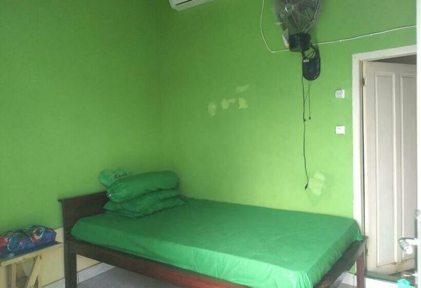 펜션 Green House Bira