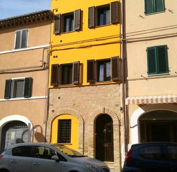 פנסיון La Piana Affittacamere