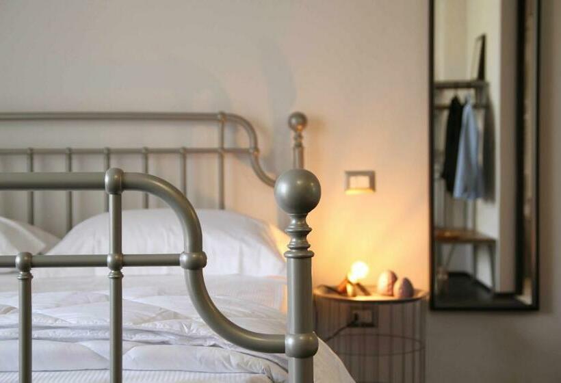 펜션 Loraia Design Rooms