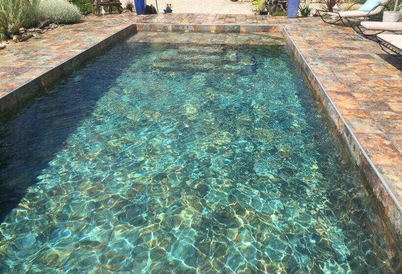 펜션 Mazet Provençal