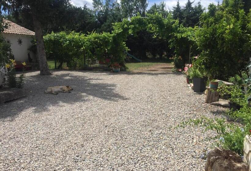 펜션 Mazet Provençal