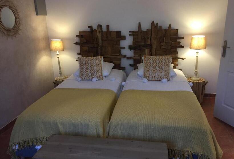 펜션 Mazet Provençal