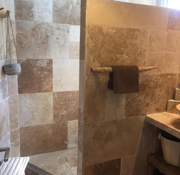 펜션 Mazet Provençal