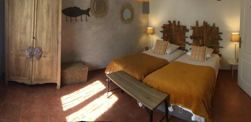 펜션 Mazet Provençal