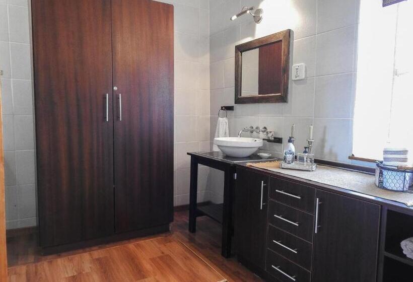 פנסיון New Stone Manor