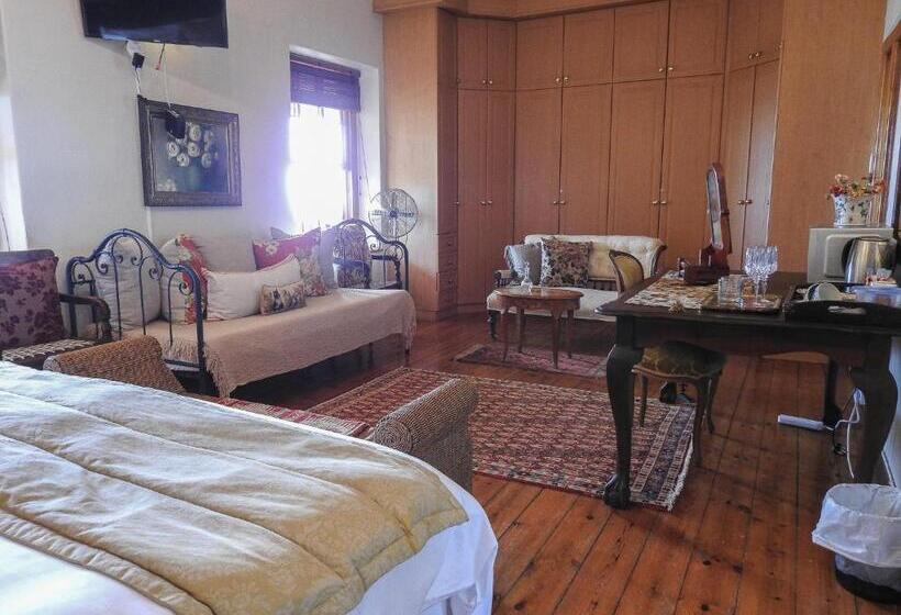 פנסיון New Stone Manor