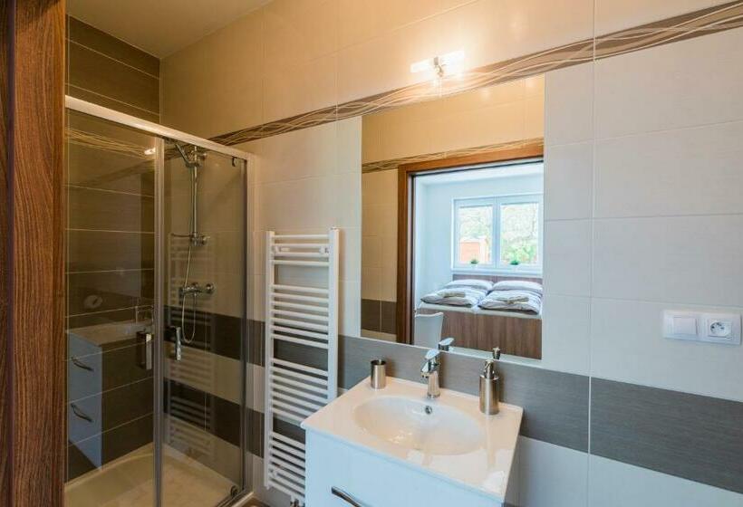 Пансион Penzion Piranha